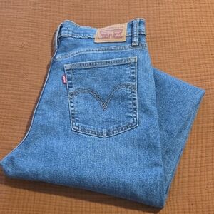 Levi's Women's Blue Straight Leg Jeans